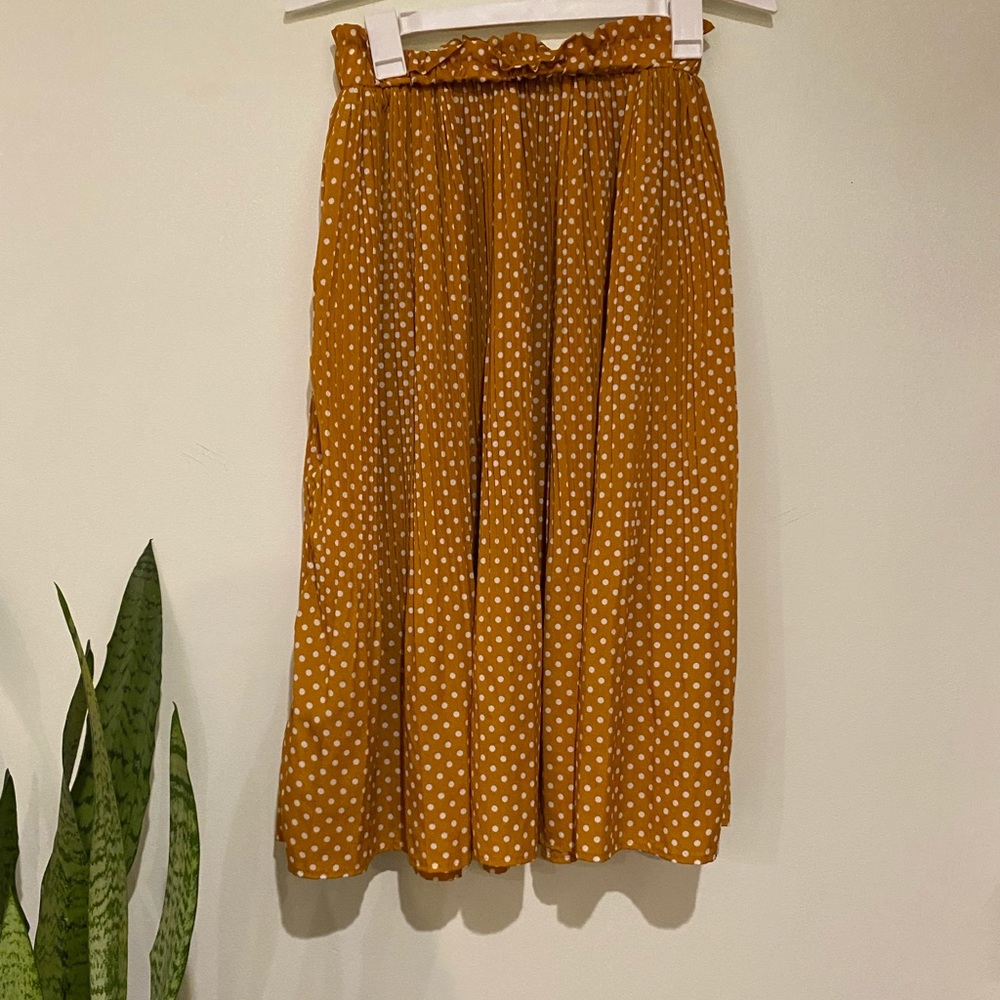 Polka Dot Skirt!